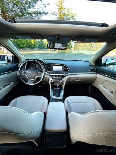 Hyundai Elantra 2018, 61,000 km - 2.0 l - Zaqatala