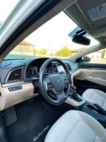 Hyundai Elantra 2018, 61,000 km - 2.0 l - Zaqatala
