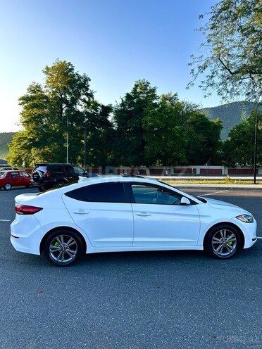 Hyundai Elantra 2018, 61,000 km - 2.0 l - Zaqatala