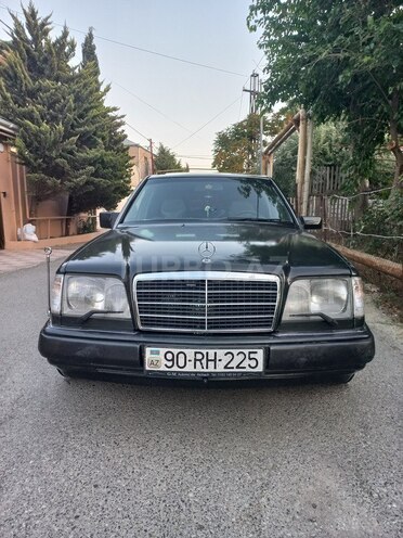 Mercedes E 220 1994, 355,000 km - 2.2 l - Bakı