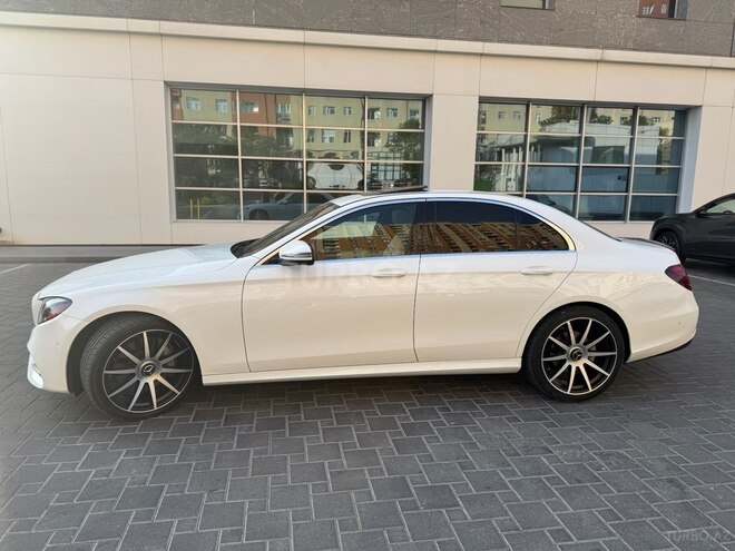 Mercedes E 300-5