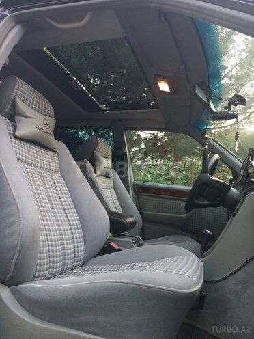 Mercedes E 220 1994, 355,000 km - 2.2 l - Bakı