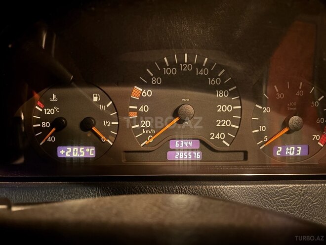 Mercedes C 180 1997, 285,576 km - 1.8 л - Bakı