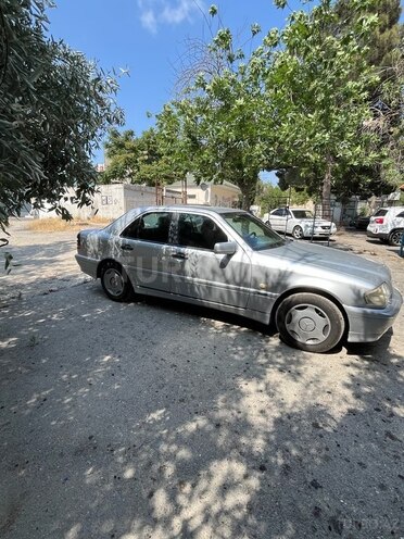 Mercedes C 180 1997, 285,576 km - 1.8 л - Bakı