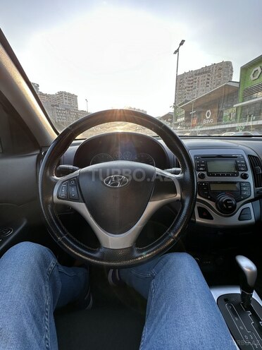 Hyundai i30 2010, 246,000 km - 1.6 l - Bakı