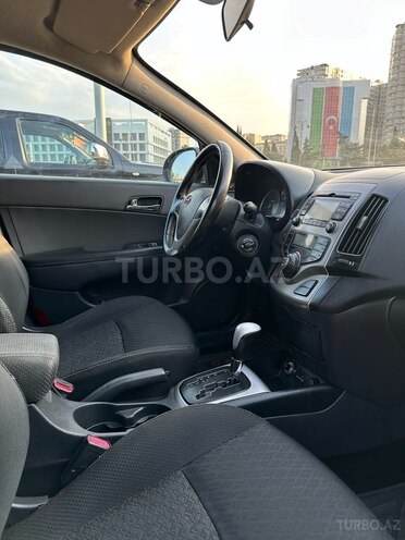 Hyundai i30 2010, 246,000 km - 1.6 l - Bakı
