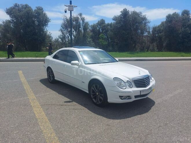Mercedes E 220 d 2008, 302,000 km - 2.2 l - Bakı
