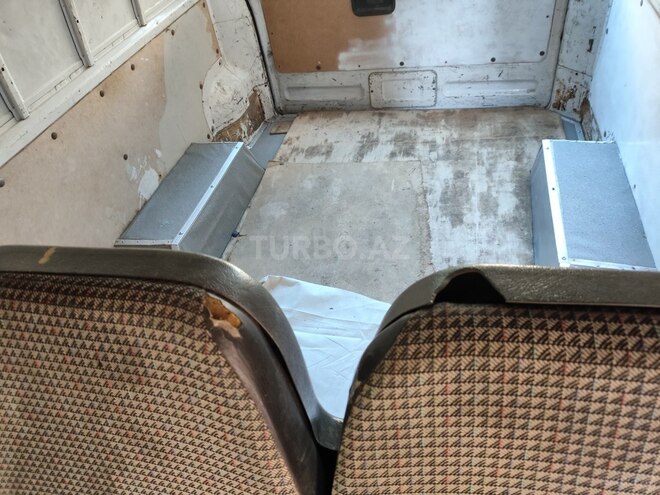 Nissan Urvan 2008, 330,000 km - 3.0 l - Bakı