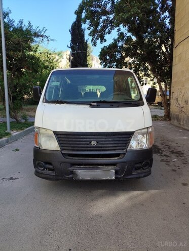 Nissan Urvan 2008, 330,000 km - 3.0 l - Bakı