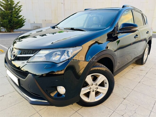Toyota RAV4-8