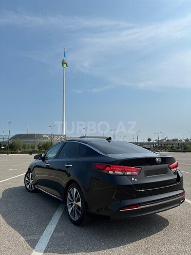Kia K5-6