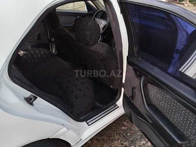 Mercedes C 180 1995, 95,500 km - 1.8 l - Yevlax