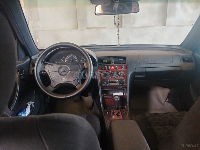 Mercedes C 180 1998, 230,580 km - 1.8 l - Qazax