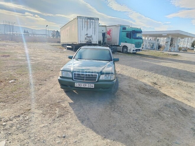 Mercedes C 180 1998, 230,580 km - 1.8 l - Qazax