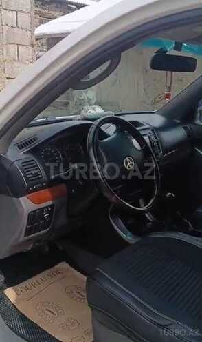 Toyota Land Cruiser Prado-8