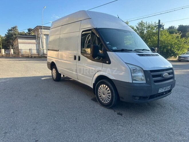 Ford Transit-3