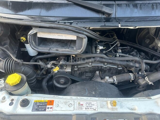 Ford Transit-10