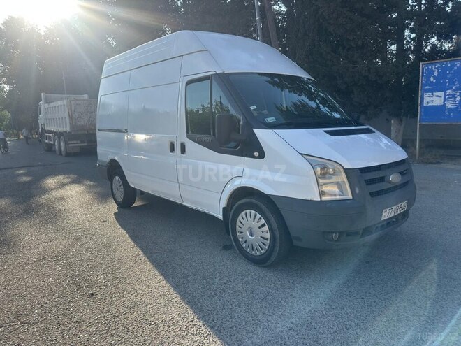 Ford Transit-18