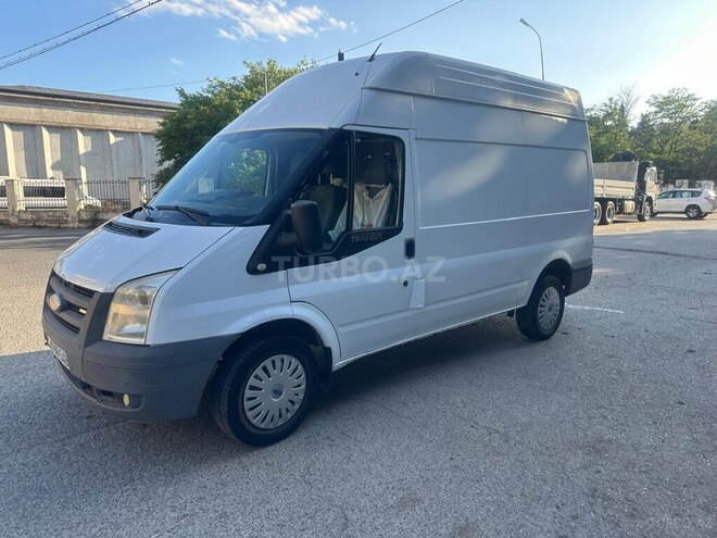 Ford Transit-19