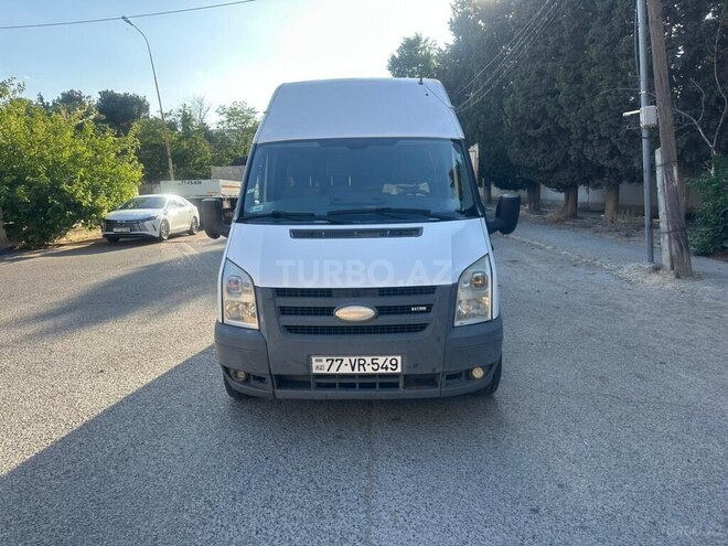 Ford Transit-20