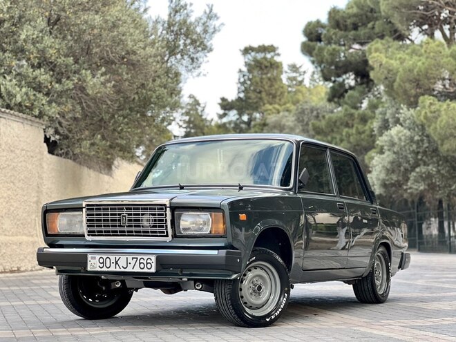 LADA (VAZ) 2107-2