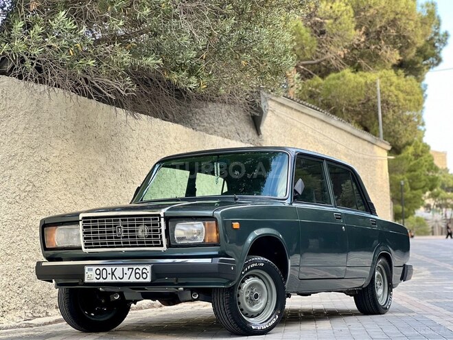 LADA (VAZ) 2107-4