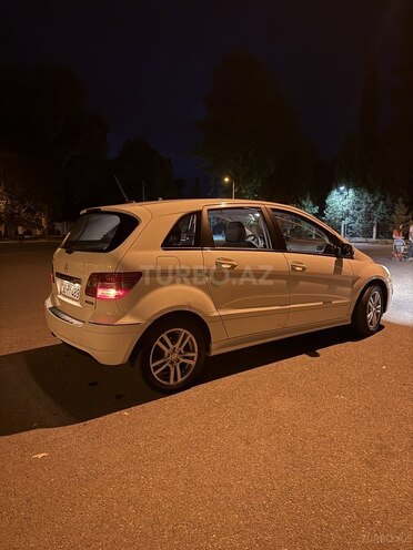 Mercedes B 180 2009, 149,000 km - 1.7 l - Mingəçevir