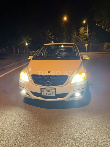 Mercedes B 180 2009, 149,000 km - 1.7 l - Mingəçevir