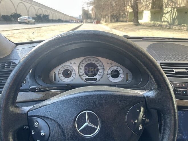 Mercedes E 320 2002, 221,350 km - 3.2 l - Bakı
