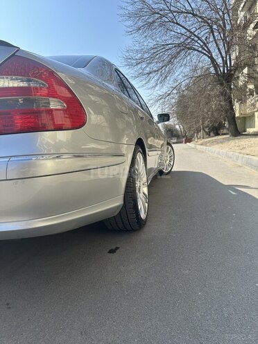 Mercedes E 320 2002, 221,350 km - 3.2 l - Bakı