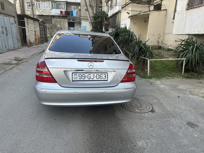 Mercedes E 320 2002, 221,350 km - 3.2 l - Bakı