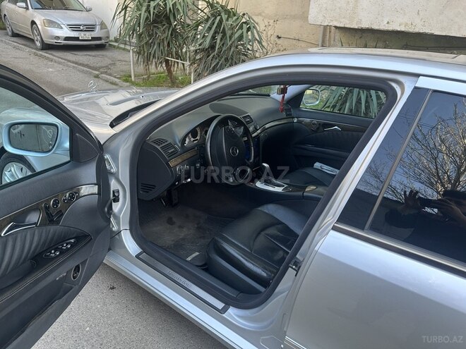 Mercedes E 320 2002, 221,350 km - 3.2 l - Bakı