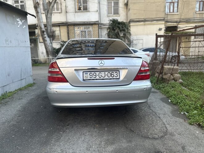 Mercedes E 320 2002, 221,350 km - 3.2 l - Bakı