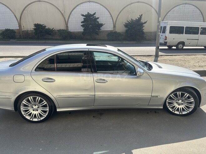 Mercedes E 320 2002, 221,350 km - 3.2 l - Bakı