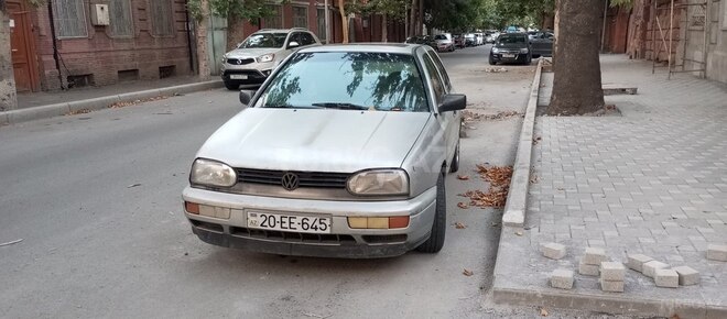 Volkswagen Golf 1994, 288,000 km - 2.0 l - Gəncə