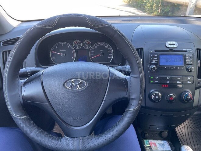 Hyundai i30 2009, 350,000 km - 1.6 l - Qusar
