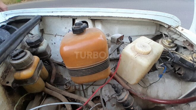 LADA (VAZ) 2106 1983, 74,200 km - 1.6 l - Qazax