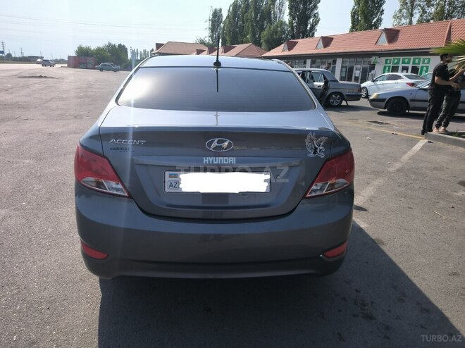 Hyundai Accent 2015, 16,093 km - 1.6 l - Ucar