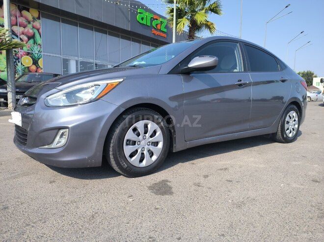 Hyundai Accent 2015, 16,093 km - 1.6 l - Ucar