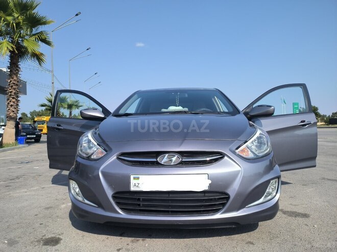 Hyundai Accent 2015, 16,093 km - 1.6 l - Ucar