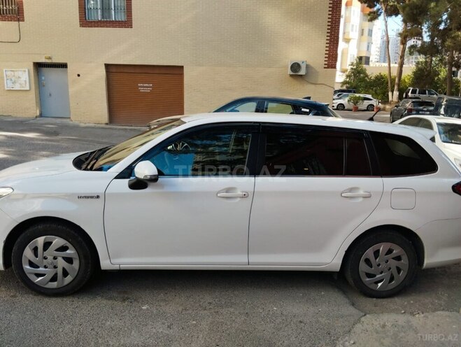 Toyota Corolla Fielder 2019, 130,000 km - 1.5 л - Bakı