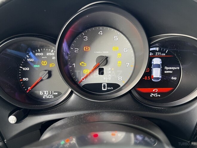 Porsche Macan 2015, 67,800 km - 3.0 l - Bakı