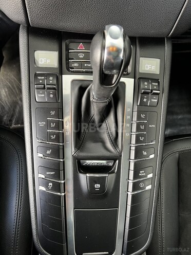 Porsche Macan 2015, 67,800 km - 3.0 l - Bakı