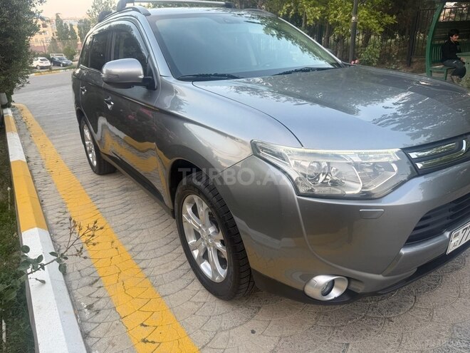 Mitsubishi Outlander 2014, 221,000 km - 3.0 l - Bakı