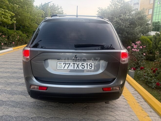 Mitsubishi Outlander 2014, 221,000 km - 3.0 l - Bakı