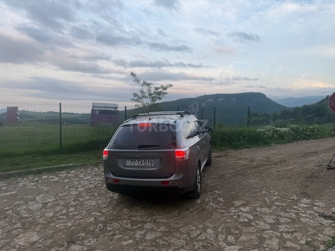 Mitsubishi Outlander 2014, 221,000 km - 3.0 l - Bakı