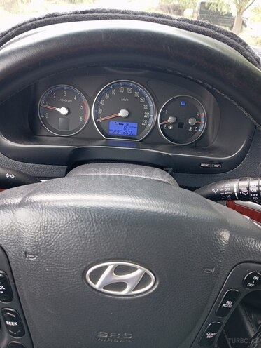 Hyundai Santa Fe-8