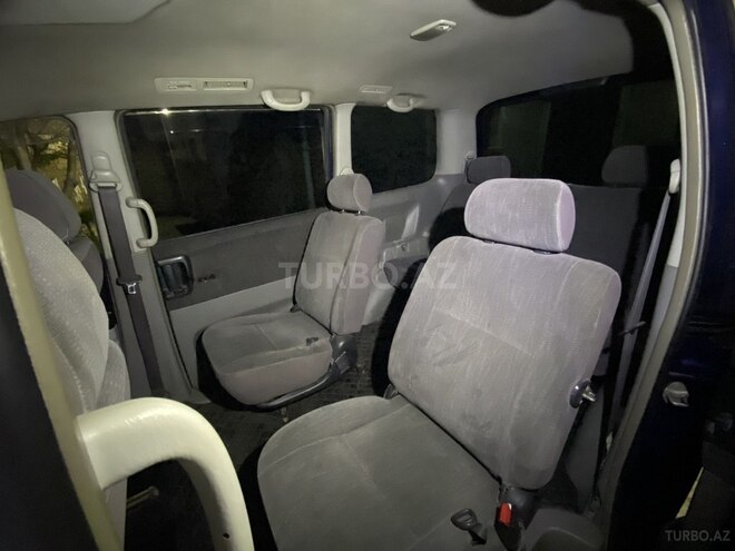 Toyota Noah 2004, 275,000 km - 2.0 л - Bakı