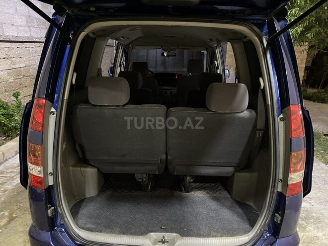 Toyota Noah 2004, 275,000 km - 2.0 л - Bakı