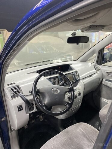 Toyota Noah 2004, 275,000 km - 2.0 л - Bakı
